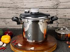 Commercial Pressure Cooker